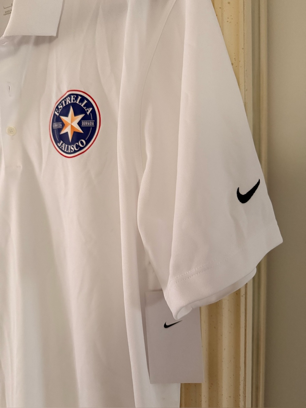 Nike Men’s White Polo Shirt with Embroidered Emblem adult men’s L